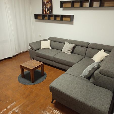 Apartments Maricic 200 Meters From The Beach نوفي فينودولسكي المظهر الخارجي الصورة