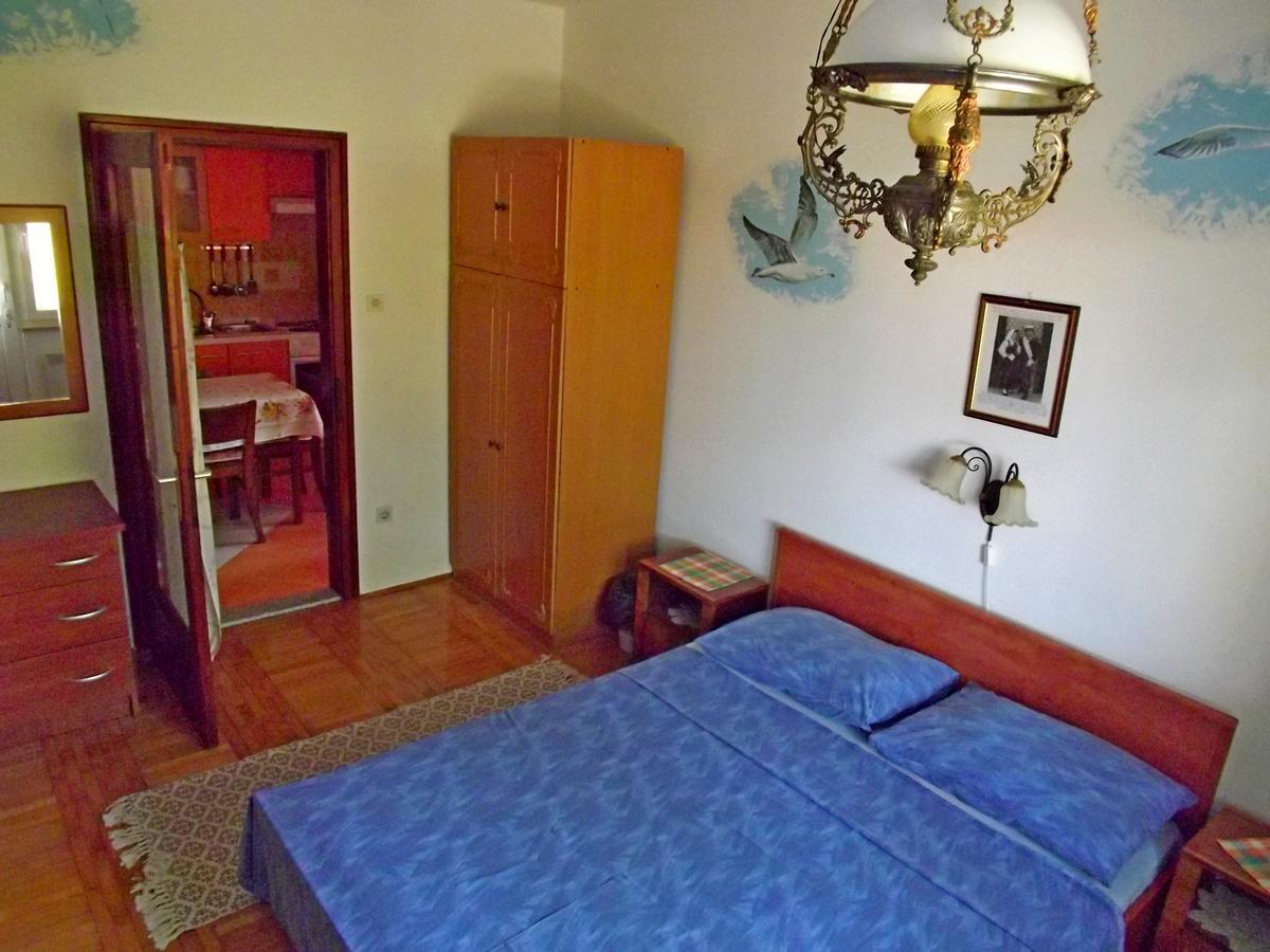 Apartments Maricic 200 Meters From The Beach نوفي فينودولسكي المظهر الخارجي الصورة