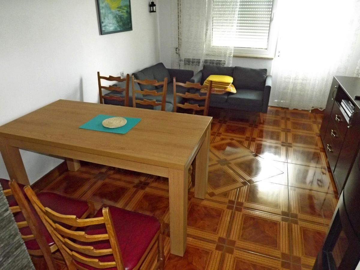 Apartments Maricic 200 Meters From The Beach نوفي فينودولسكي المظهر الخارجي الصورة