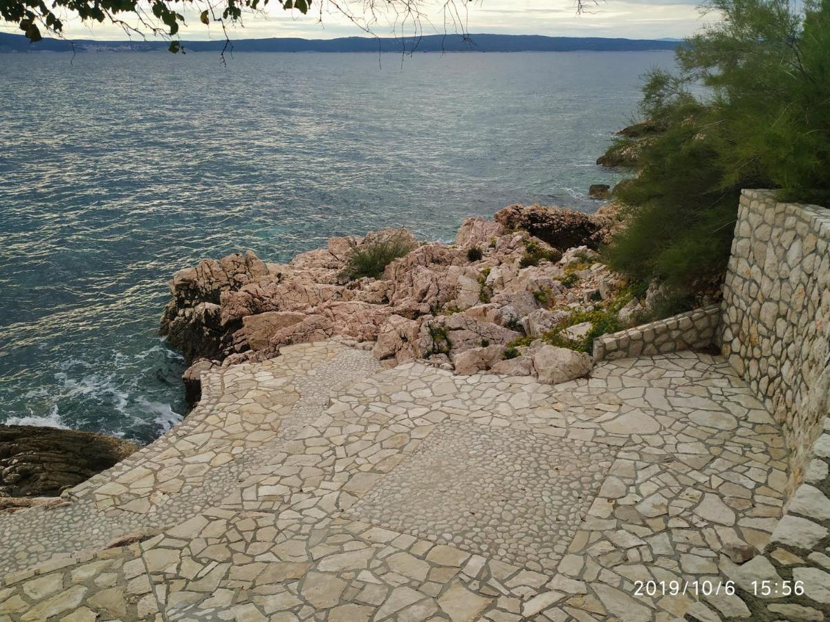 Apartments Maricic 200 Meters From The Beach نوفي فينودولسكي المظهر الخارجي الصورة
